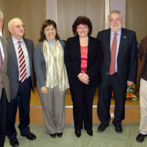 2009. África González. Con su Tribunal de cátedra. Catedrática de Inmunología desde 2009